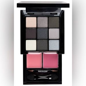 NYX Professional Makeup Smokey Kit, 9 eyeshadows /2 lip colors NEW IN BOX SEALED